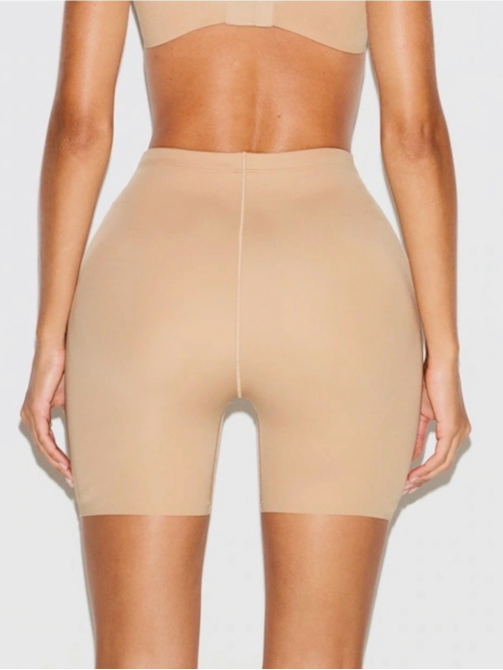 SKIMS Body Butt And Hip Enhancing Mid Thigh Short Clay Women X-Small NEW